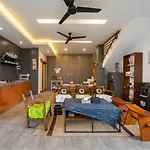 Villa Gemuk